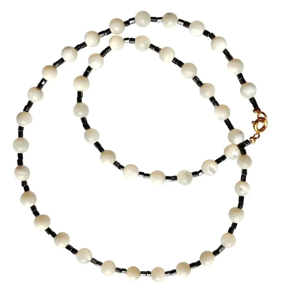 VTG 1960s Necklace Mid Century Shell Bead Japan Monochrome 18